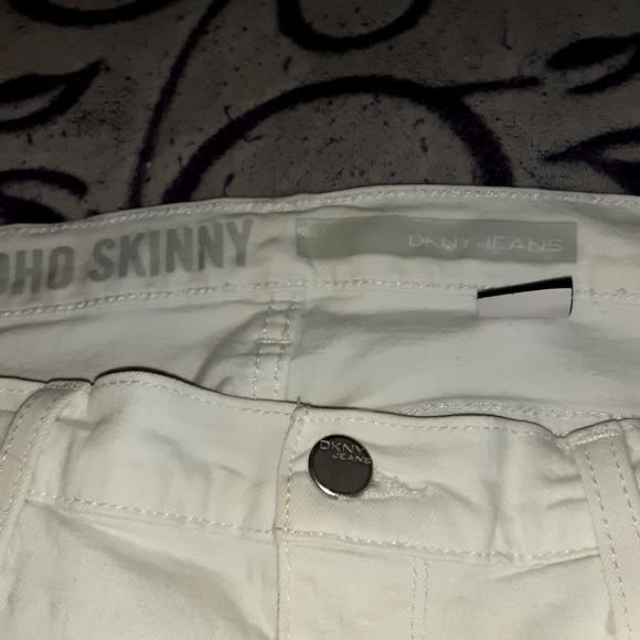 DKNY SOHO SKINNY JEANS EUC - Picture 3 of 4